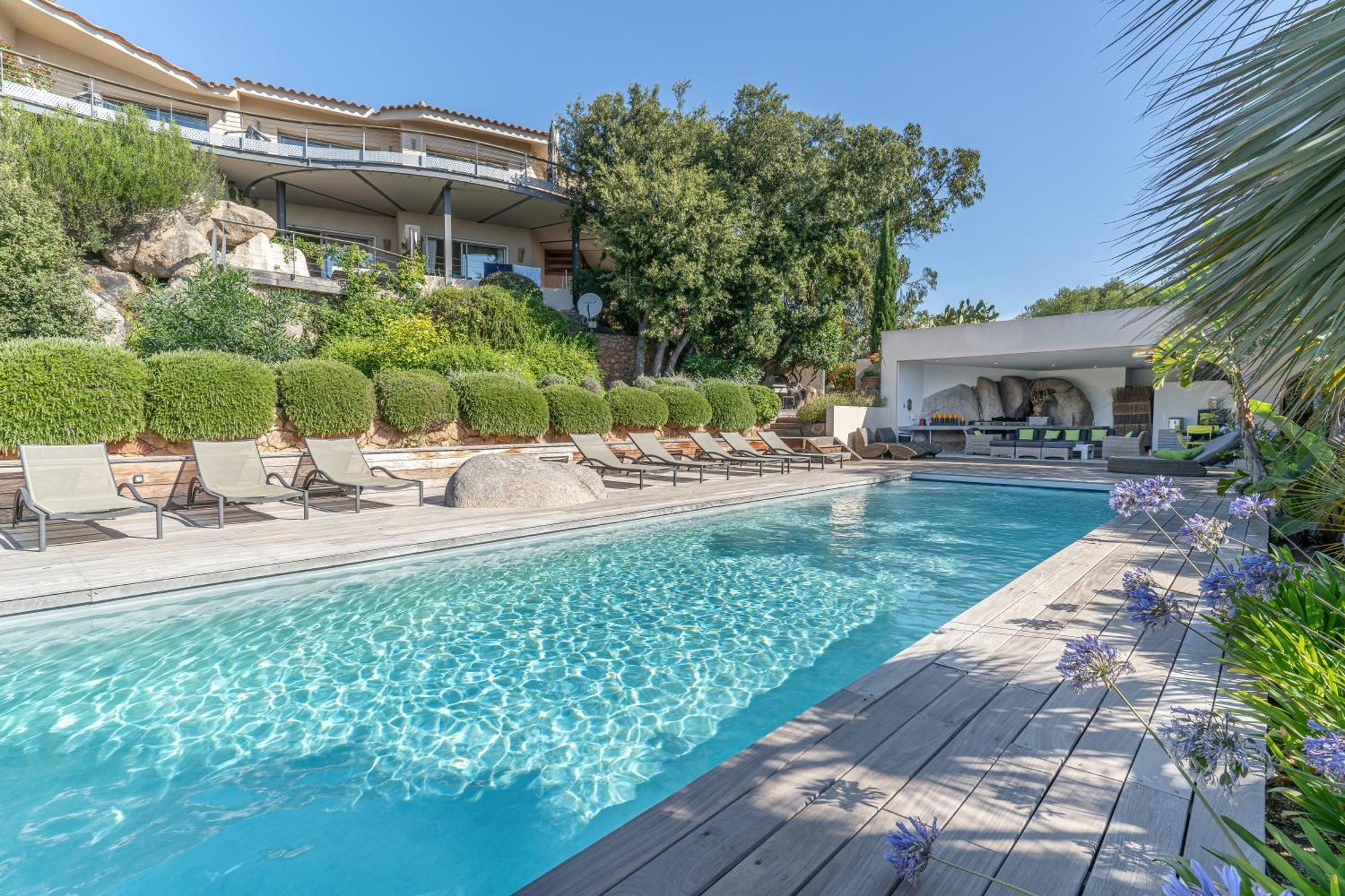 Deluxe Villa,1644442346:JPEG